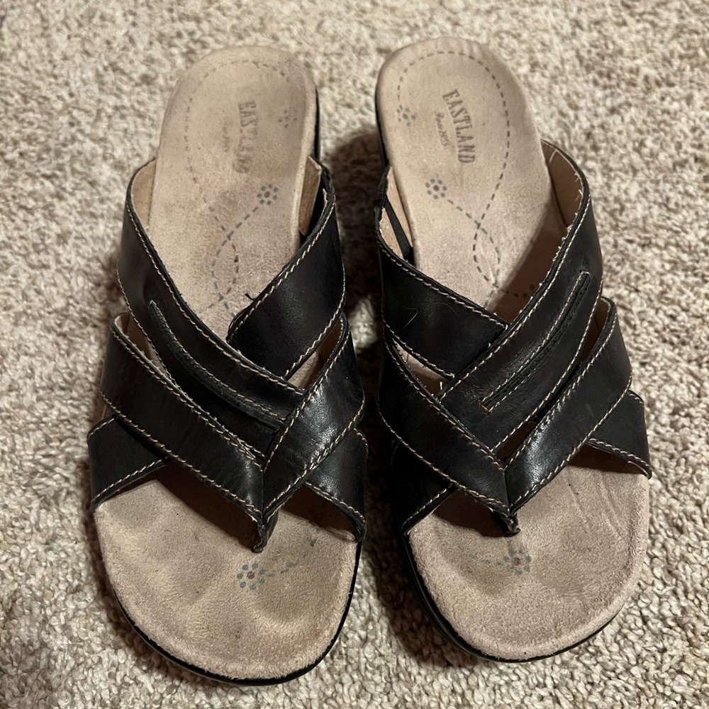 Eastland Sandals 6‎